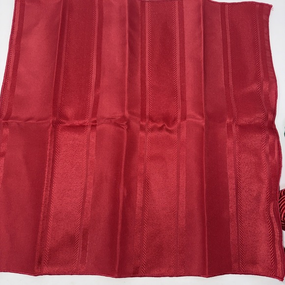 Christmas Holiday Woven Linen Napkin Napkins 6 Green 6 Red 8 Napkin Rings 17 In - Picture 6 of 9